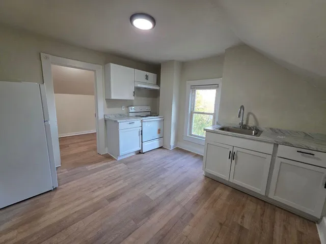 $199,900 | 124 South Lake Street, Gillett, WI 54124