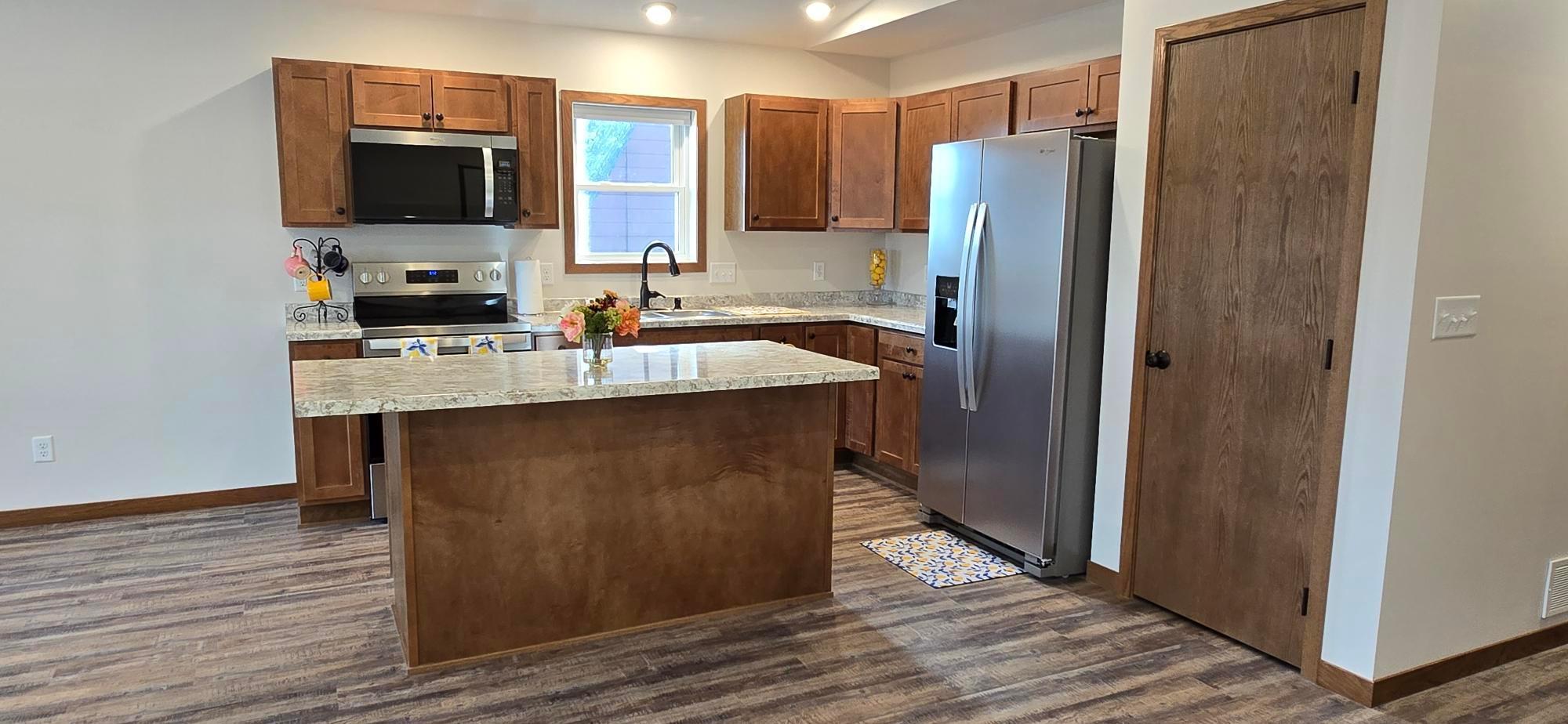 610 East 4th Street Albert Lea, MN 56007 - Photo 4 of 34