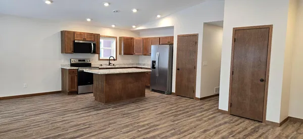 $249,500 | 610 East 4th Street, Albert Lea, MN 56007
