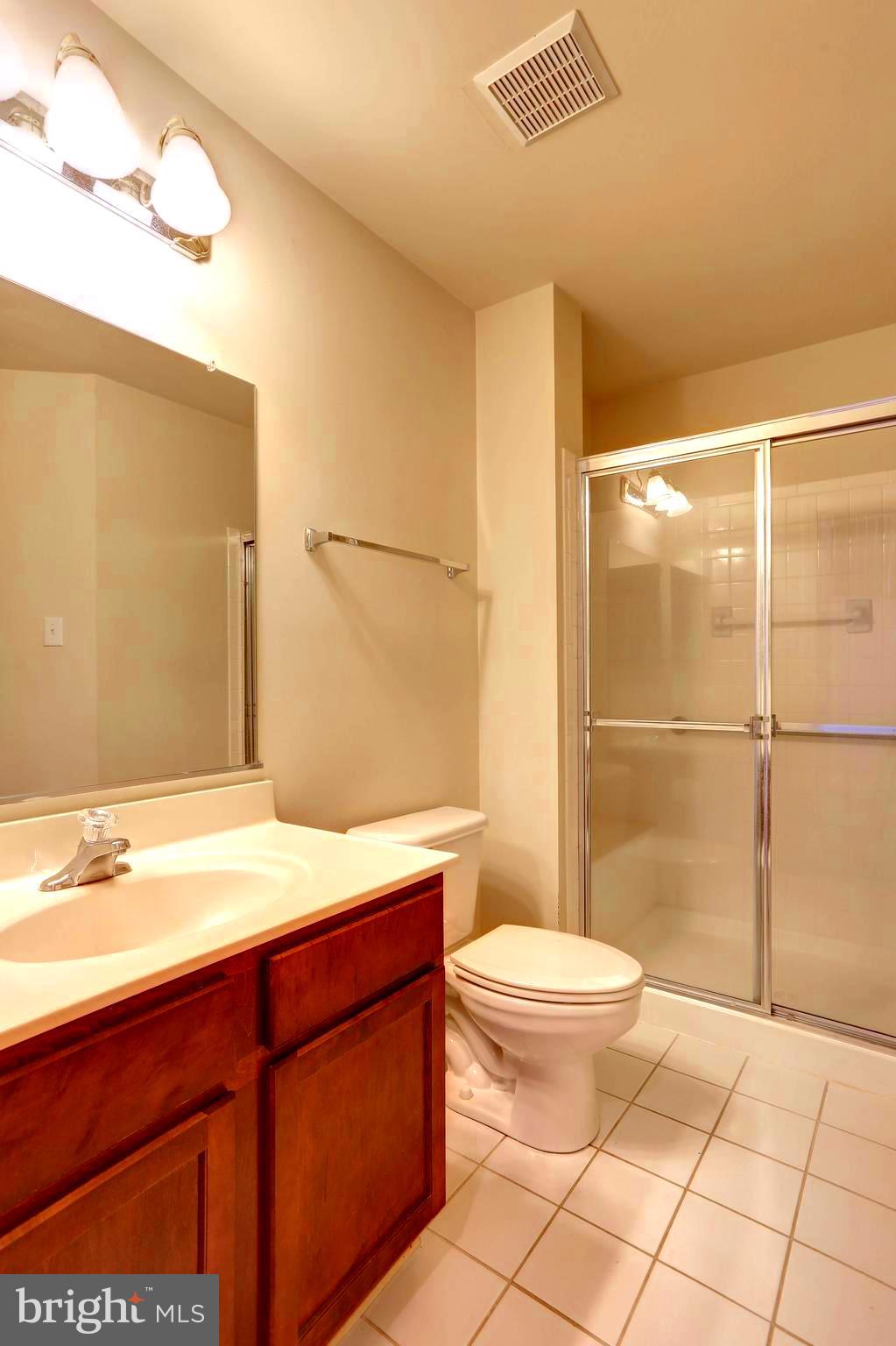 1618 Braid Hills Drive Pasadena, MD 21122 - Photo 25 of 92 1st Floor Full Bathroom
