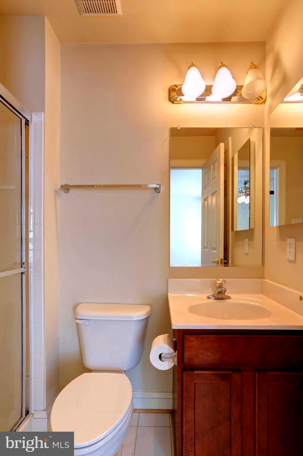 1618 Braid Hills Drive Pasadena, MD 21122 - Photo 50 of 92 3rd Bedroom bathroom