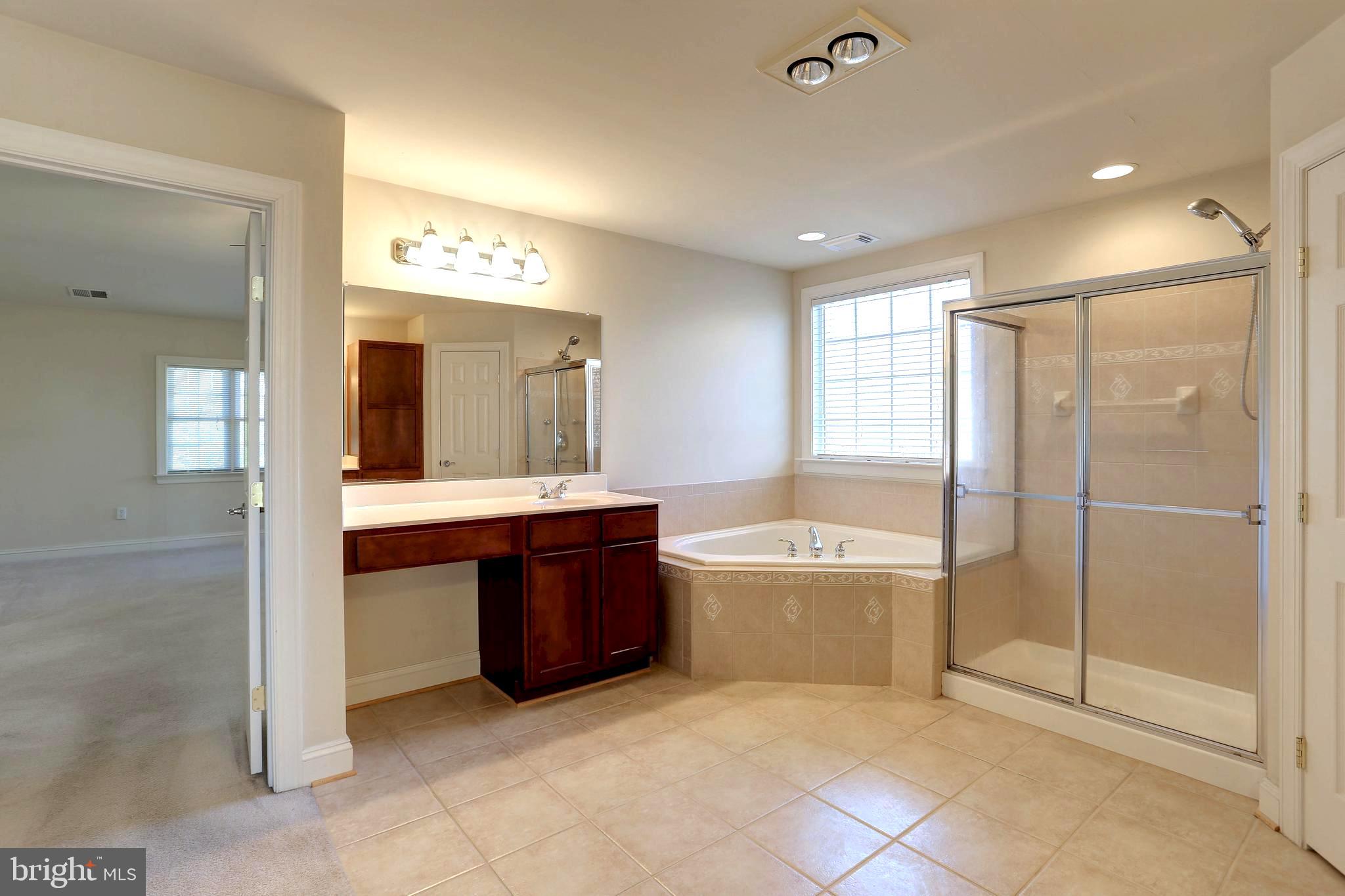 1618 Braid Hills Drive Pasadena, MD 21122 - Photo 58 of 92 Primary Bathroom