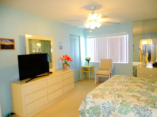 $1,500 | 409 Pine Glen Lane, Unit A2, Greenacres, FL 33463