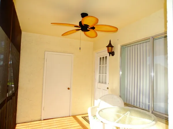 $1,500 | 409 Pine Glen Lane, Unit A2, Greenacres, FL 33463