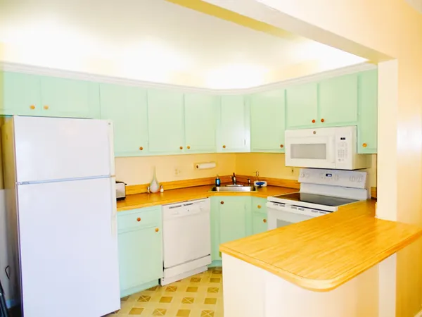 $1,500 | 409 Pine Glen Lane, Unit A2, Greenacres, FL 33463