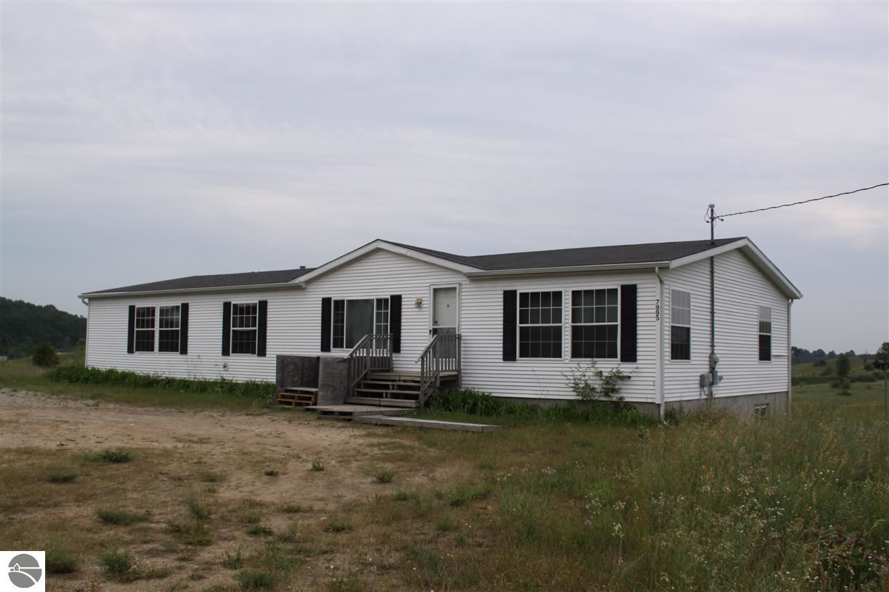 7995 Barney Road Traverse City, MI 49684 - Photo 1 of 47 1749623.JPG