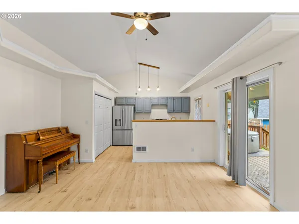 $349,000 | 720 Southwest Pioneer Court, Willamina, OR 97396