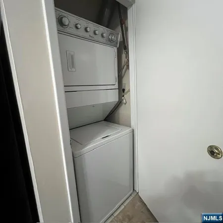 $2,950 | 435 Birchwood Road, Unit 2, Northvale, NJ 07647