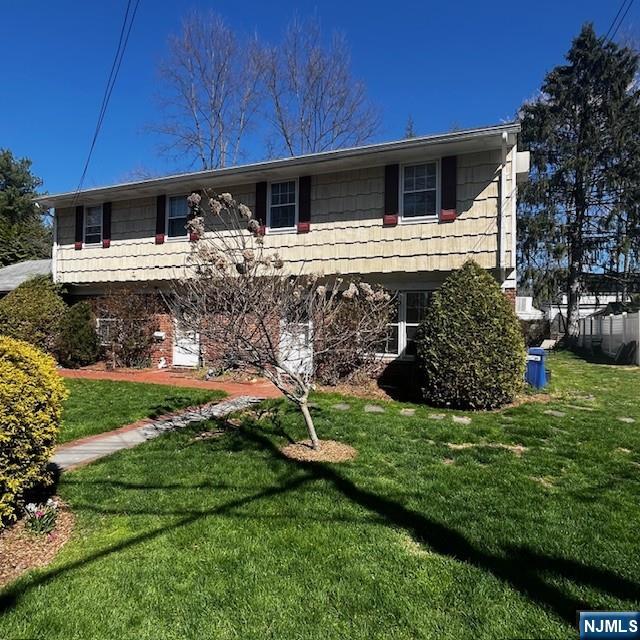 435 Birchwood Road Northvale, NJ 07647 - Photo 2 of 31