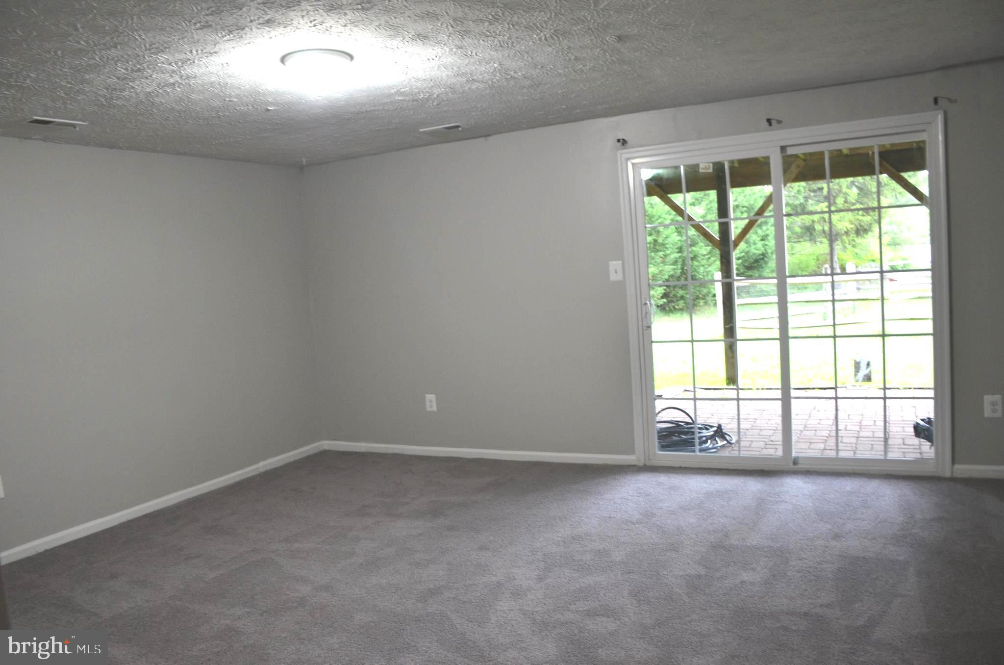 22 Trailwood Road Nottingham, MD 21236 - Photo 20 of 27 Sliding doors allows natural light