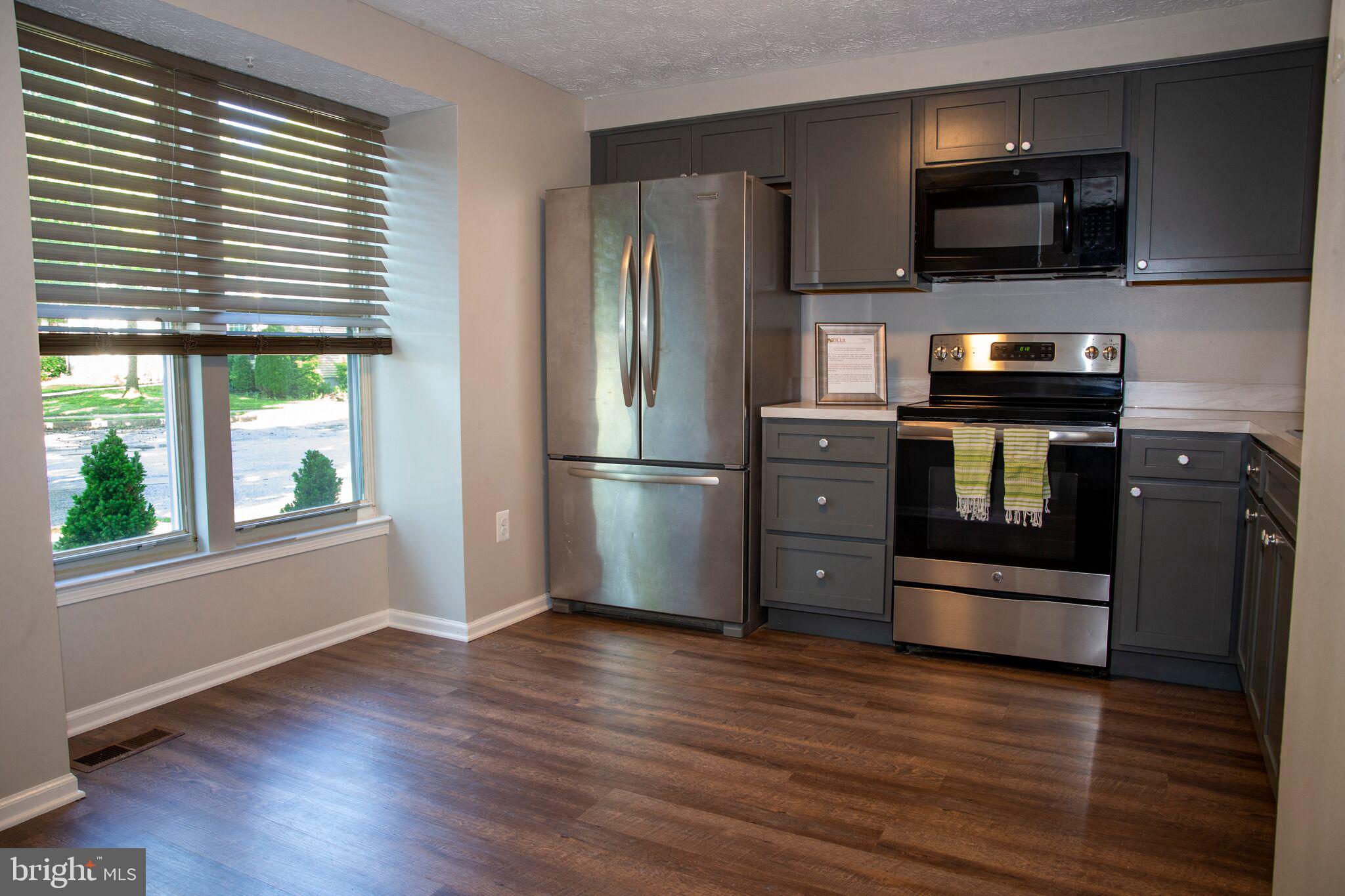 22 Trailwood Road Nottingham, MD 21236 - Photo 5 of 27 Kitchen / Eat in Nook