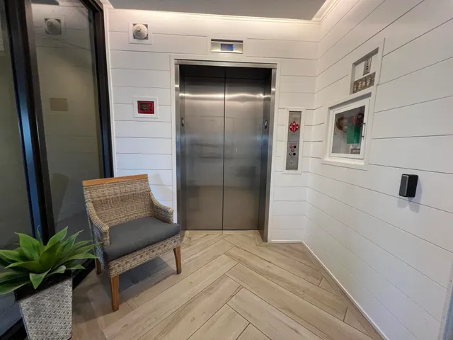 a car parked in front of a building