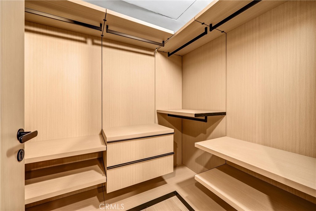 10352 Riverside Drive, Unit 102A Toluca Lake, CA 91602 - Photo 25 of 44