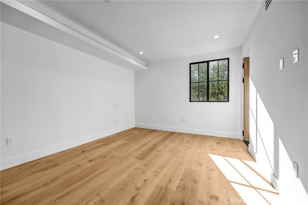 10352 Riverside Drive, Unit 102A Toluca Lake, CA 91602 - Photo 26 of 44