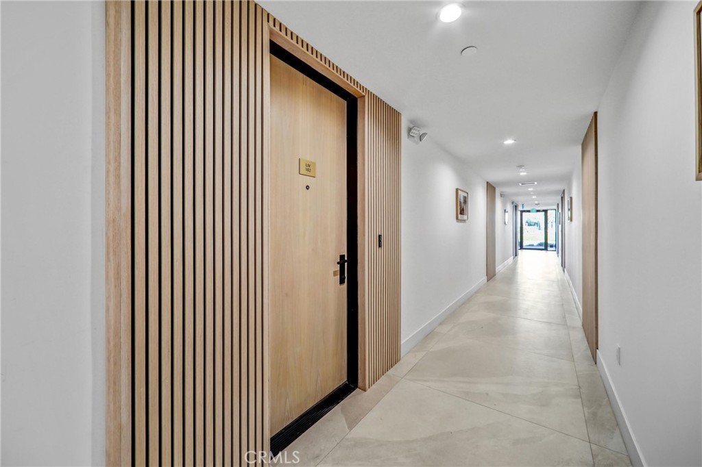 10352 Riverside Drive, Unit 102A Toluca Lake, CA 91602 - Photo 9 of 44