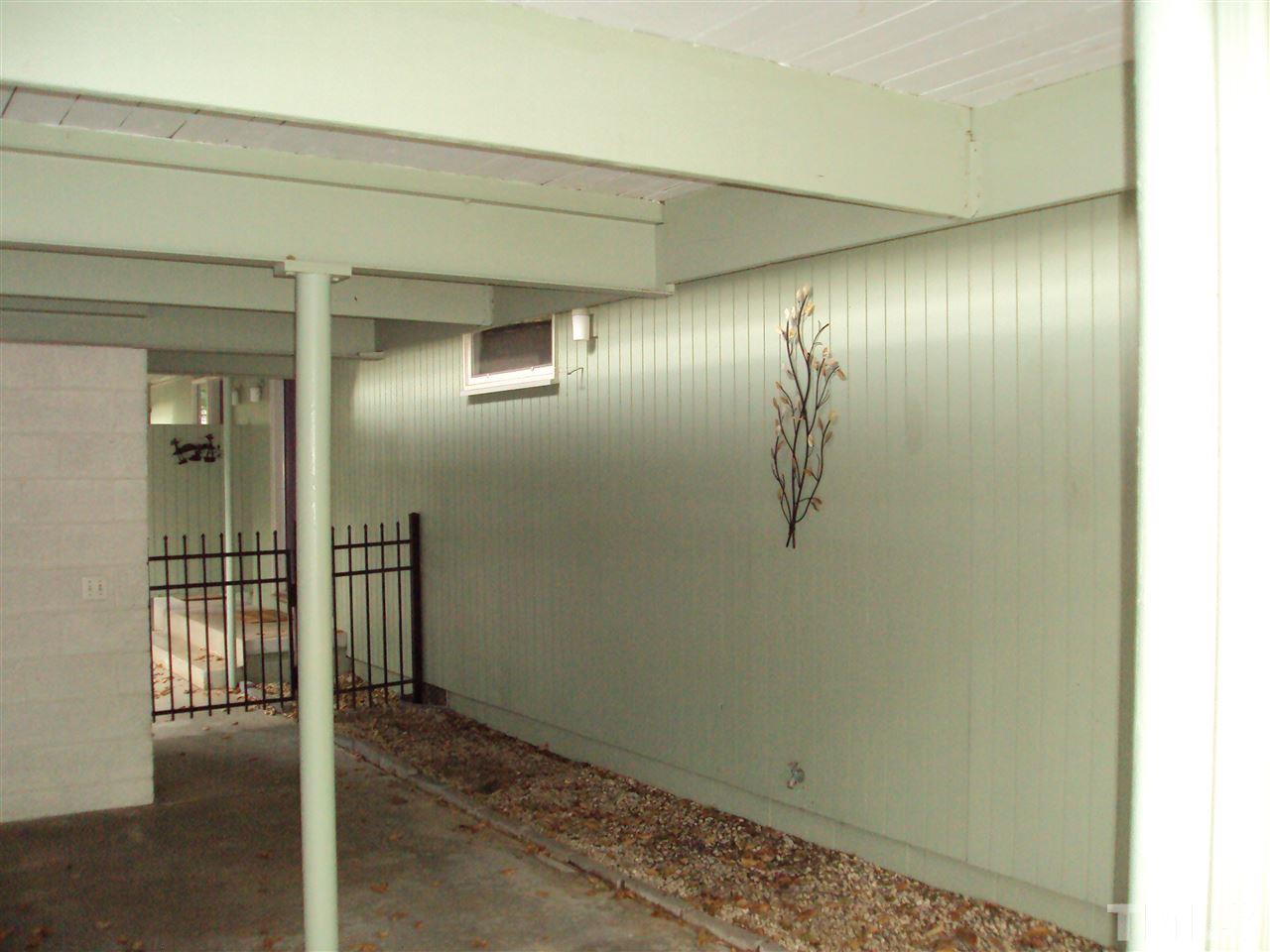 3104 Buckingham Road Durham, NC 27707 - Photo 3 of 20