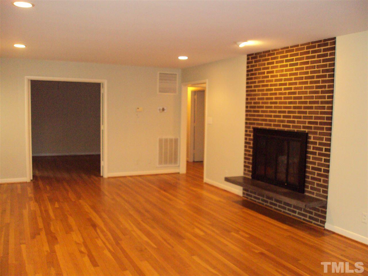 3104 Buckingham Road Durham, NC 27707 - Photo 7 of 20