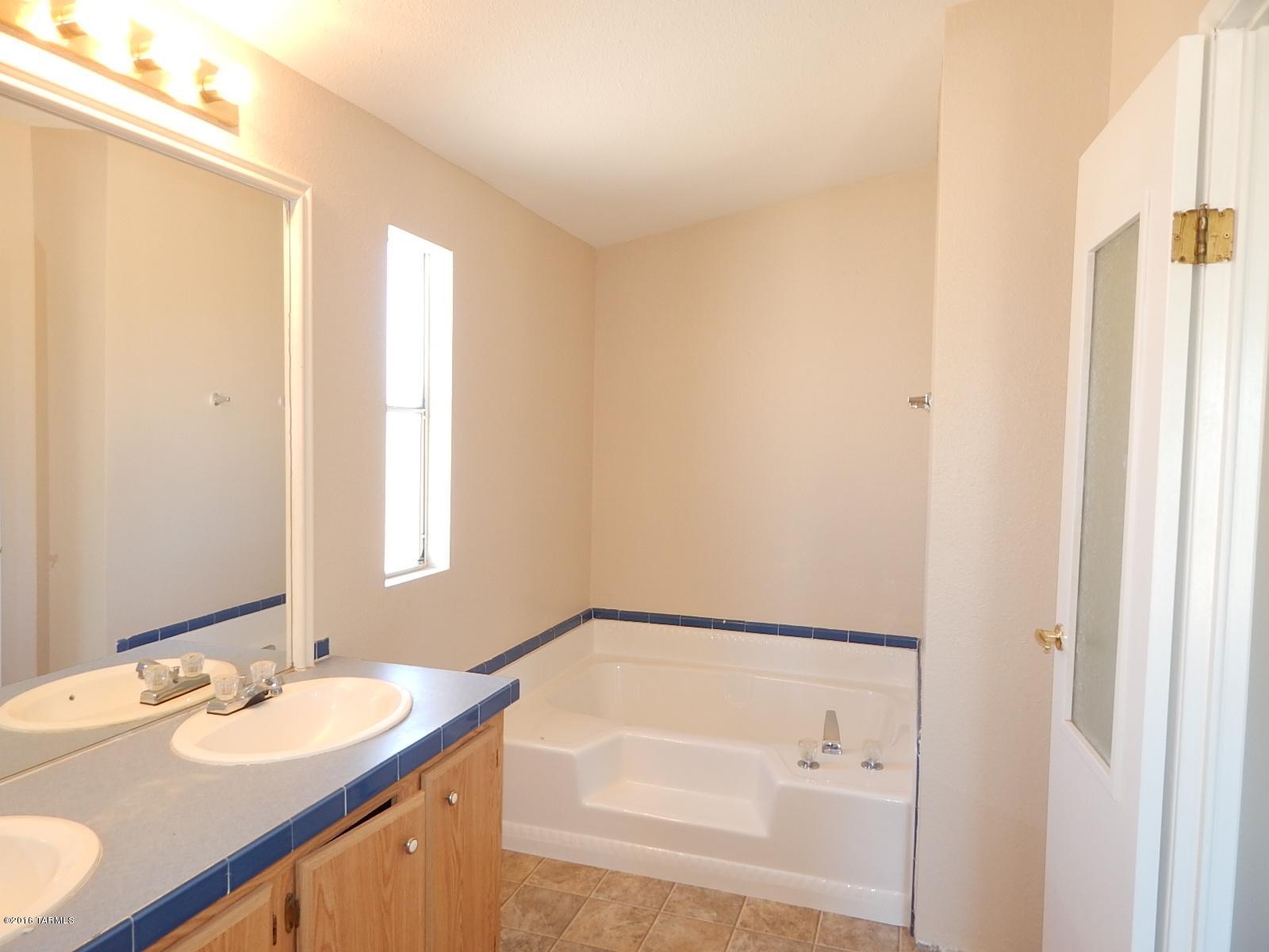 13270 West Vaqueros Road Tucson, AZ 85743 - Photo 11 of 21 Gallery Image 11