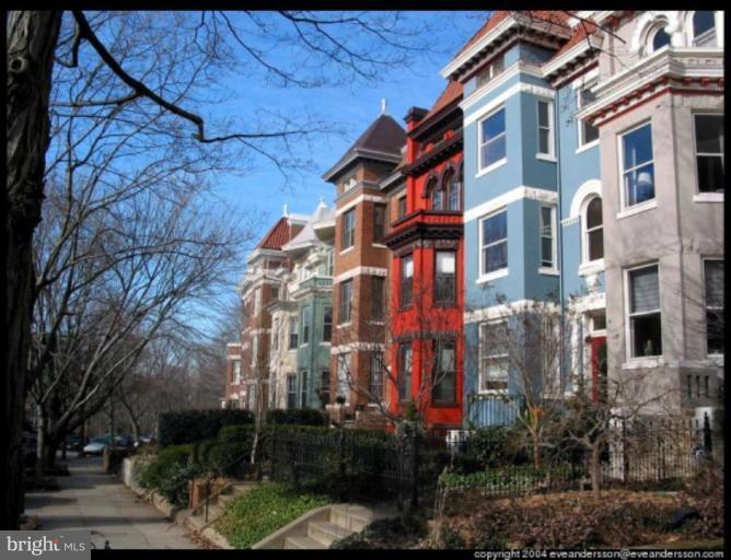 1880 Columbia Road Northwest, Unit 106 Washington, DC 20009 - Photo 3 of 10 Community Amenities 2