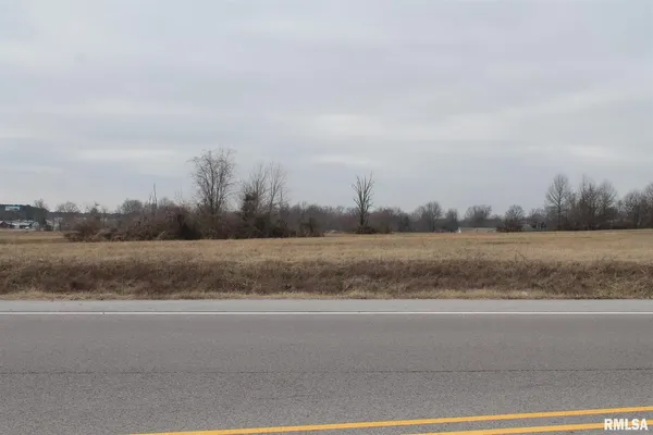 $2,553,000 | 1 North Frontage Road, Carterville, IL 62918