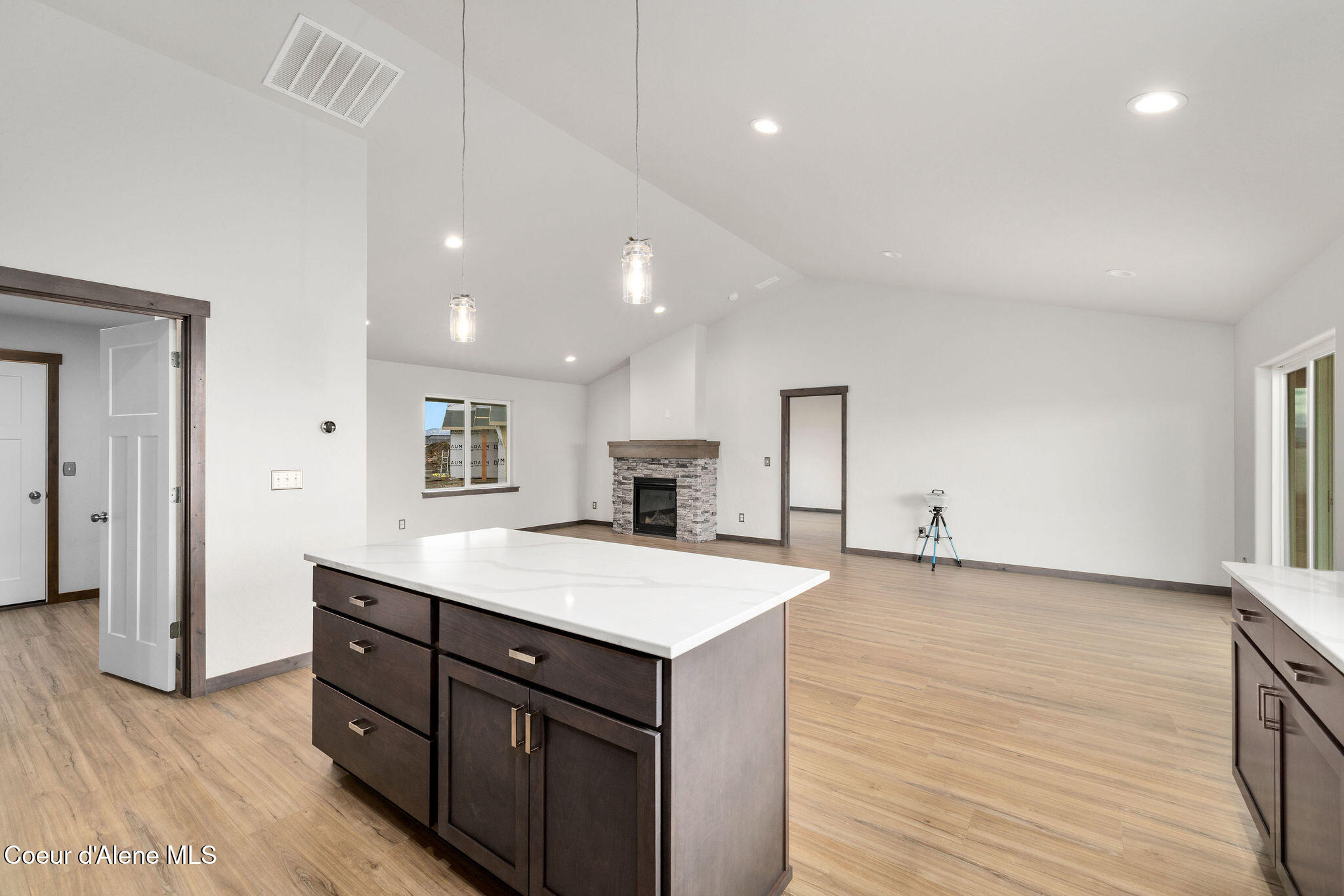 11992 North Lennon Lane Rathdrum, ID 83858 - Photo 8 of 23 33_IMG_6775-HDR_SelkirkMedia
