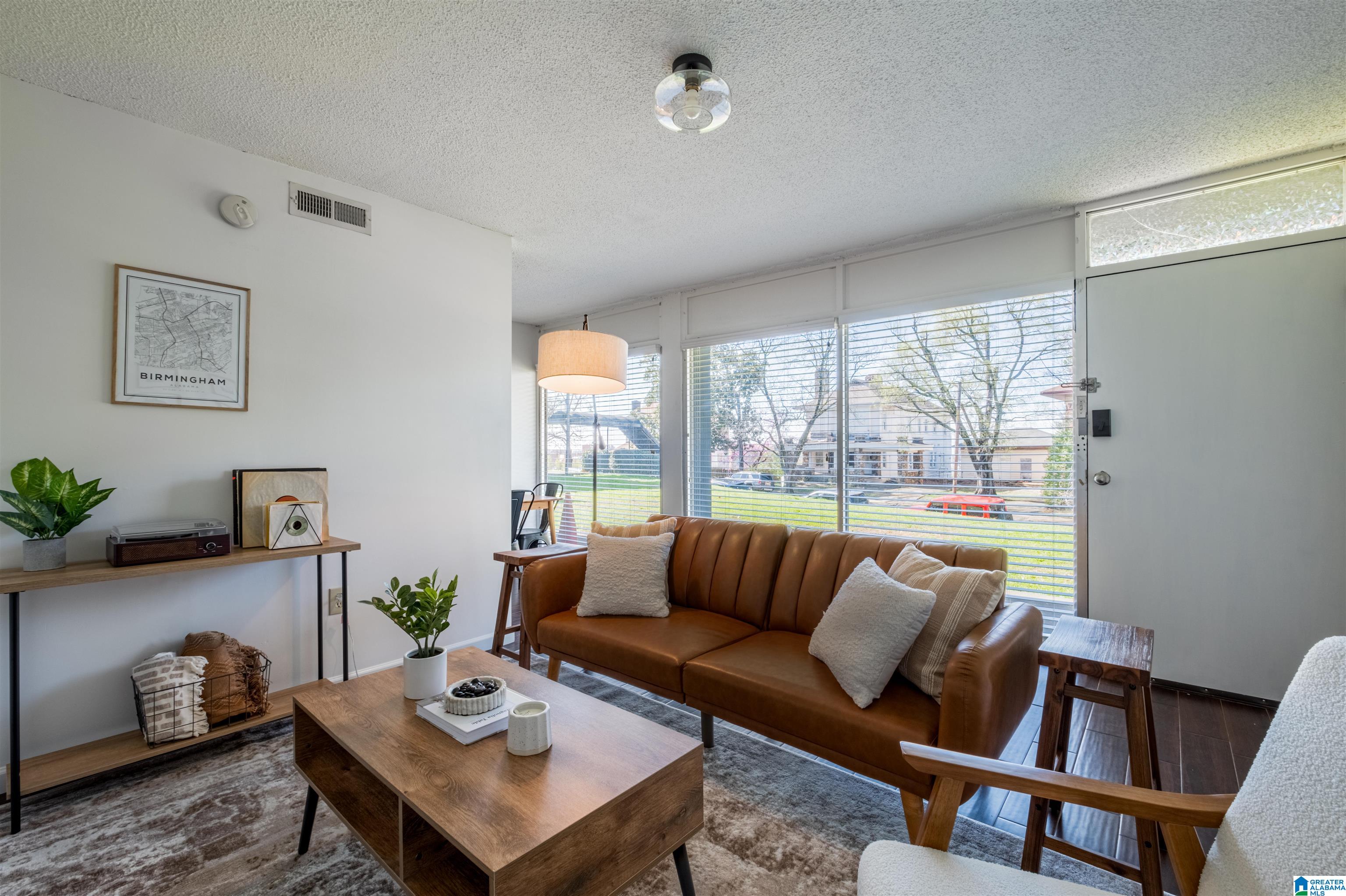 2990 Rhodes Circle South, Unit 103 Birmingham, AL 35205 - Photo 6 of 22
