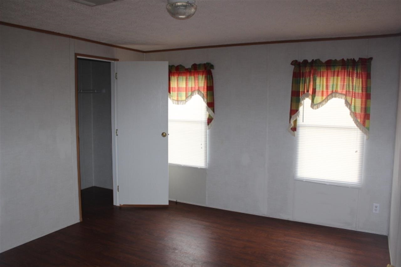 307 Garcon Point Road Milton, FL 32583 - Photo 11 of 14 Gallery Image 11