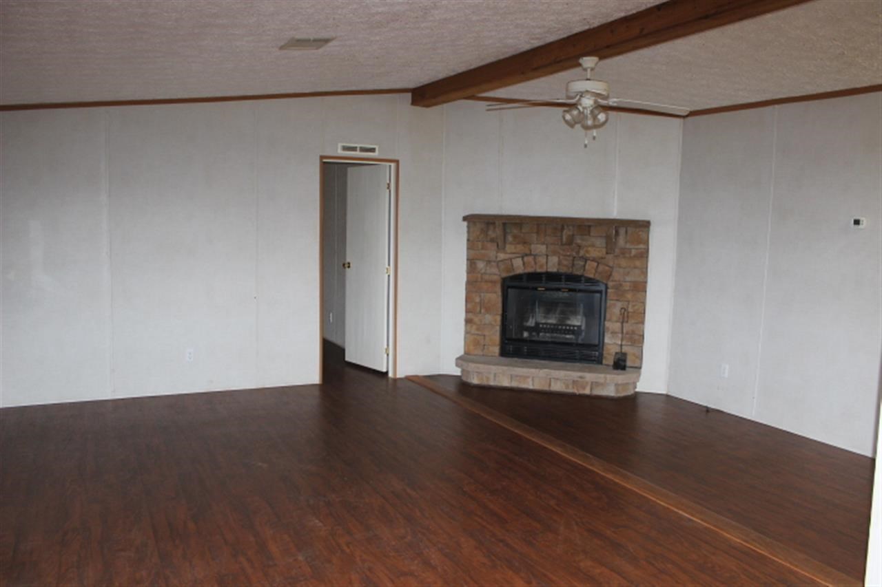 307 Garcon Point Road Milton, FL 32583 - Photo 5 of 14 Gallery Image 5