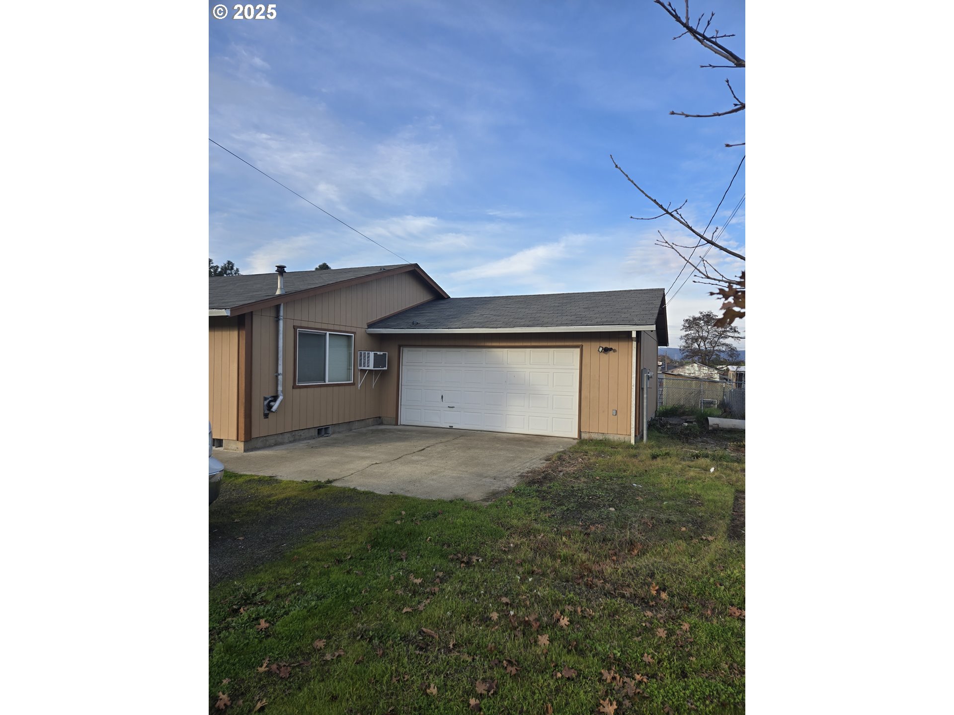 600 Southeast Carroll Street Winston, OR 97496 - Photo 2 of 17