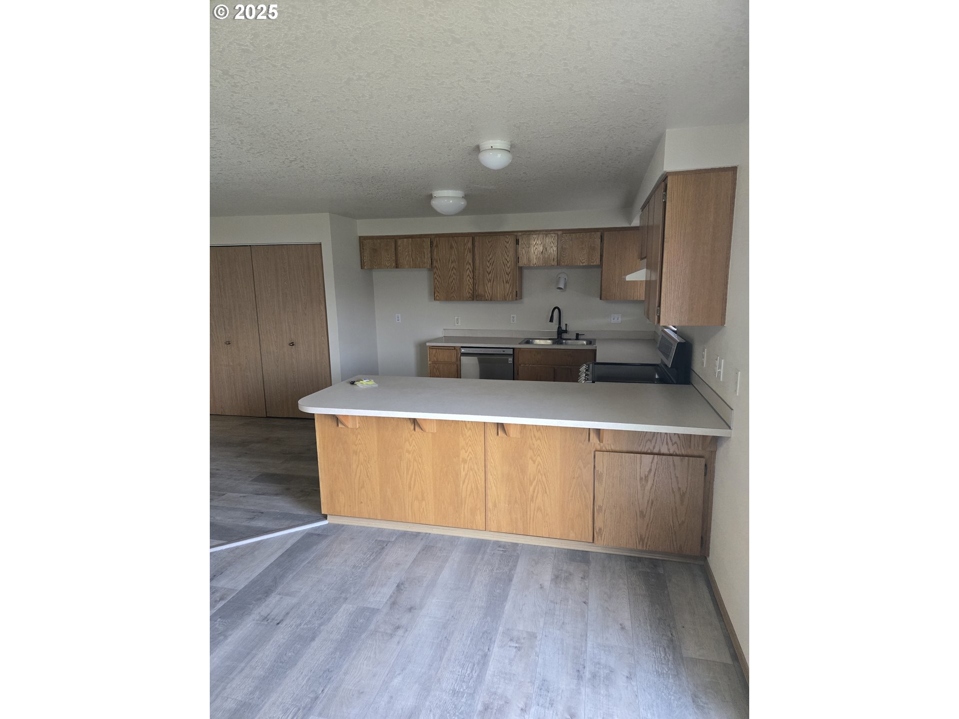 600 Southeast Carroll Street Winston, OR 97496 - Photo 7 of 17