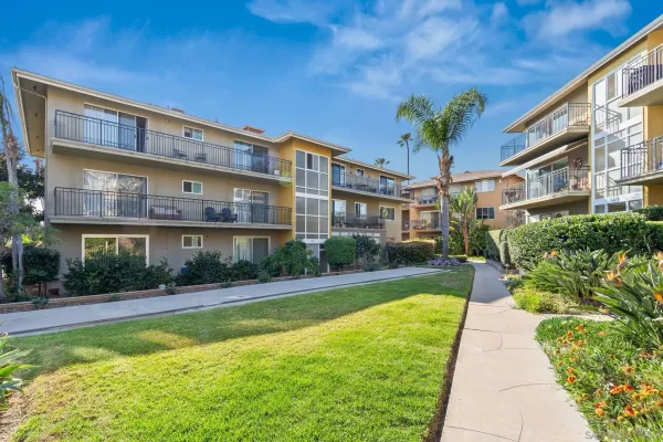 $1,399,000 | 5367 La Jolla Boulevard, Unit 60, La Jolla, CA 92037