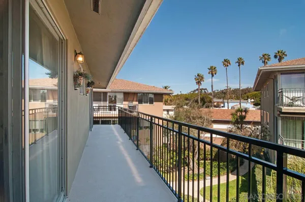 $1,399,000 | 5367 La Jolla Boulevard, Unit 60, La Jolla, CA 92037