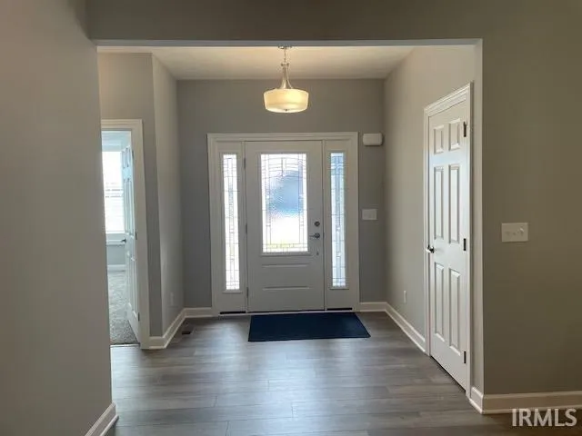 $629,900 | 9504 Tradition Drive, Yorktown, IN 47396