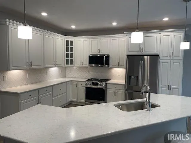 $629,900 | 9504 Tradition Drive, Yorktown, IN 47396