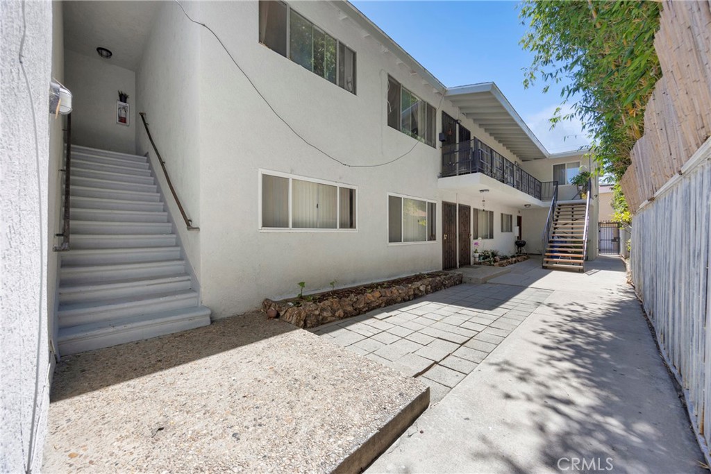 925 Cherry Long Beach, CA 90813 - Photo 18 of 21