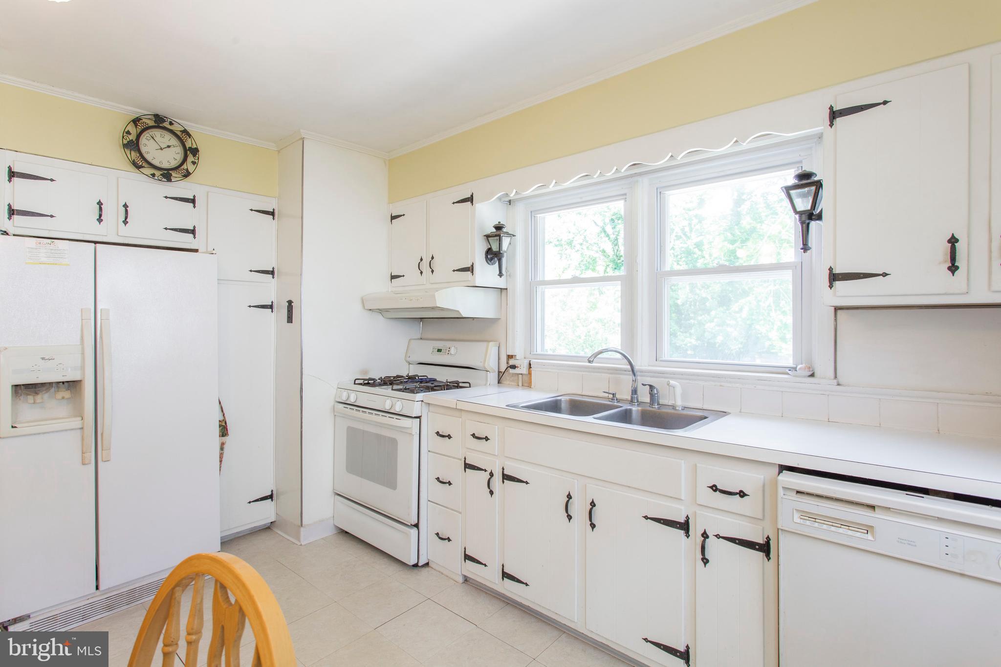 107 Greenhill Road Springfield, PA 19064 - Photo 10 of 30