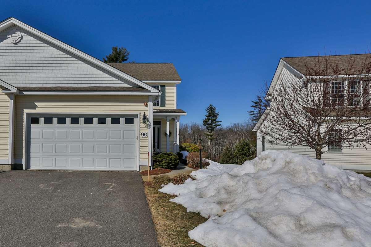 90 Old Stage Road Litchfield, NH 03052 - Photo 2 of 30