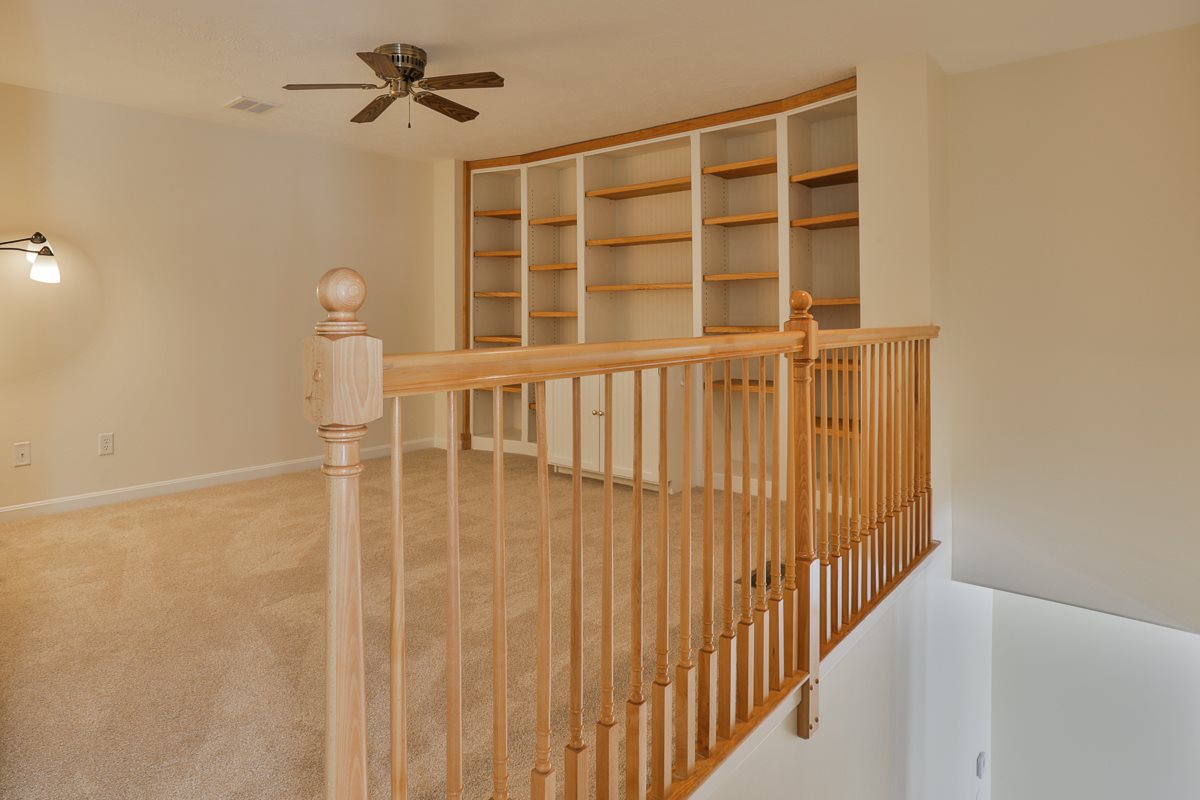 90 Old Stage Road Litchfield, NH 03052 - Photo 20 of 30