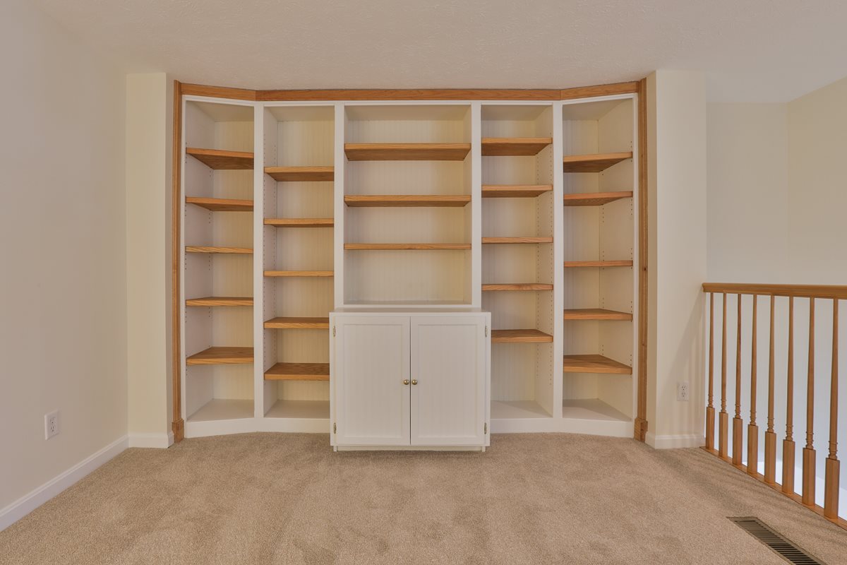 90 Old Stage Road Litchfield, NH 03052 - Photo 22 of 30