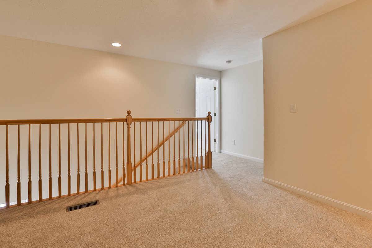 90 Old Stage Road Litchfield, NH 03052 - Photo 23 of 30