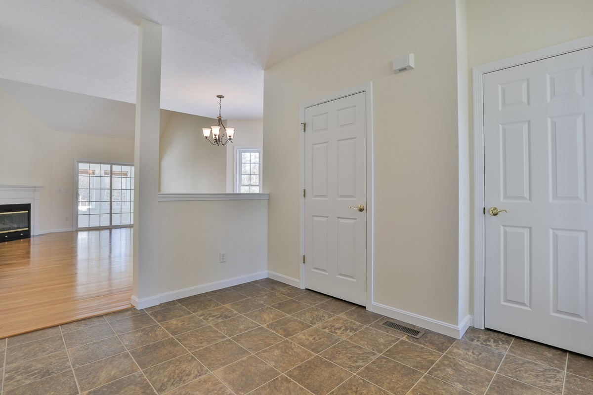 90 Old Stage Road Litchfield, NH 03052 - Photo 7 of 30