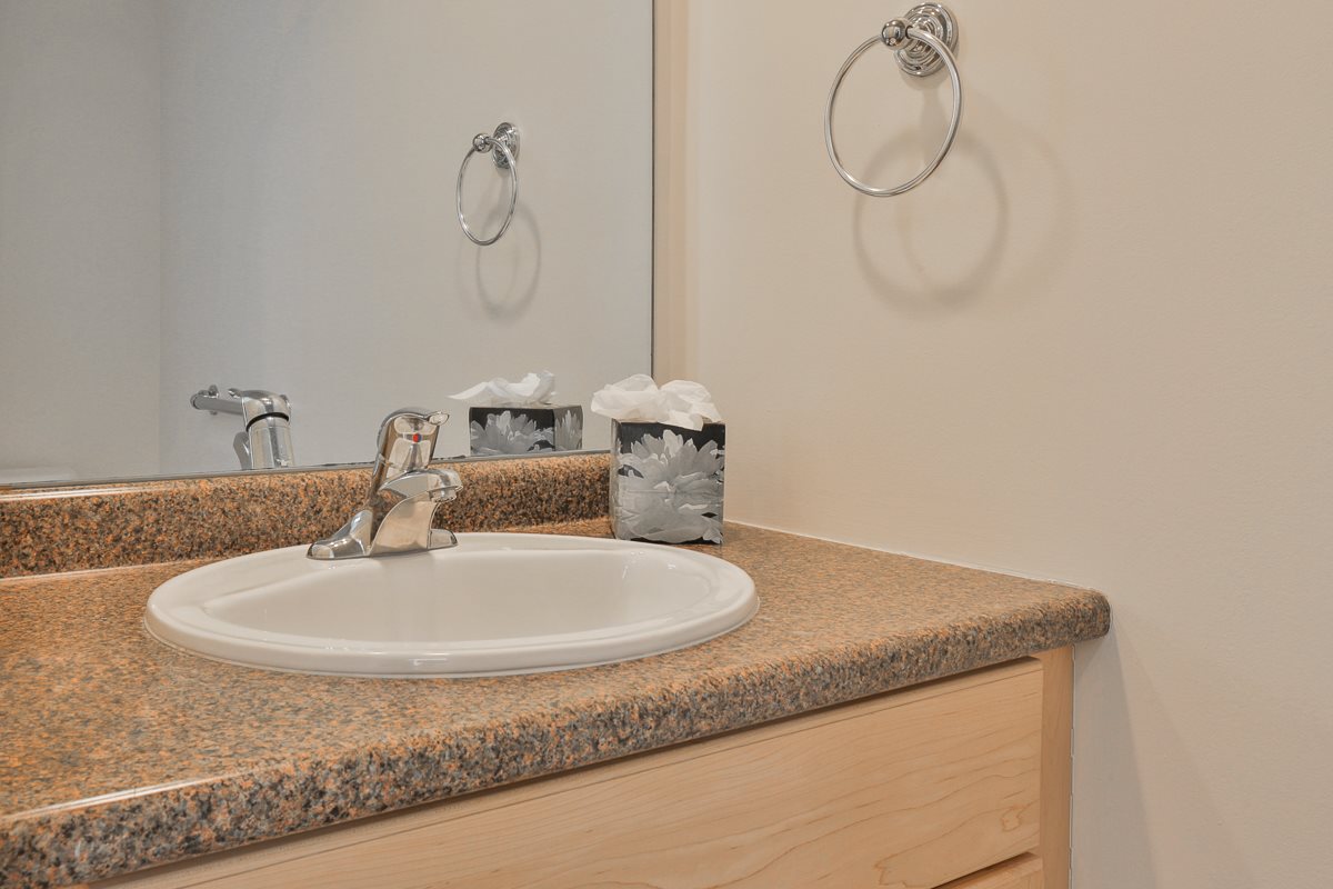 90 Old Stage Road Litchfield, NH 03052 - Photo 8 of 30