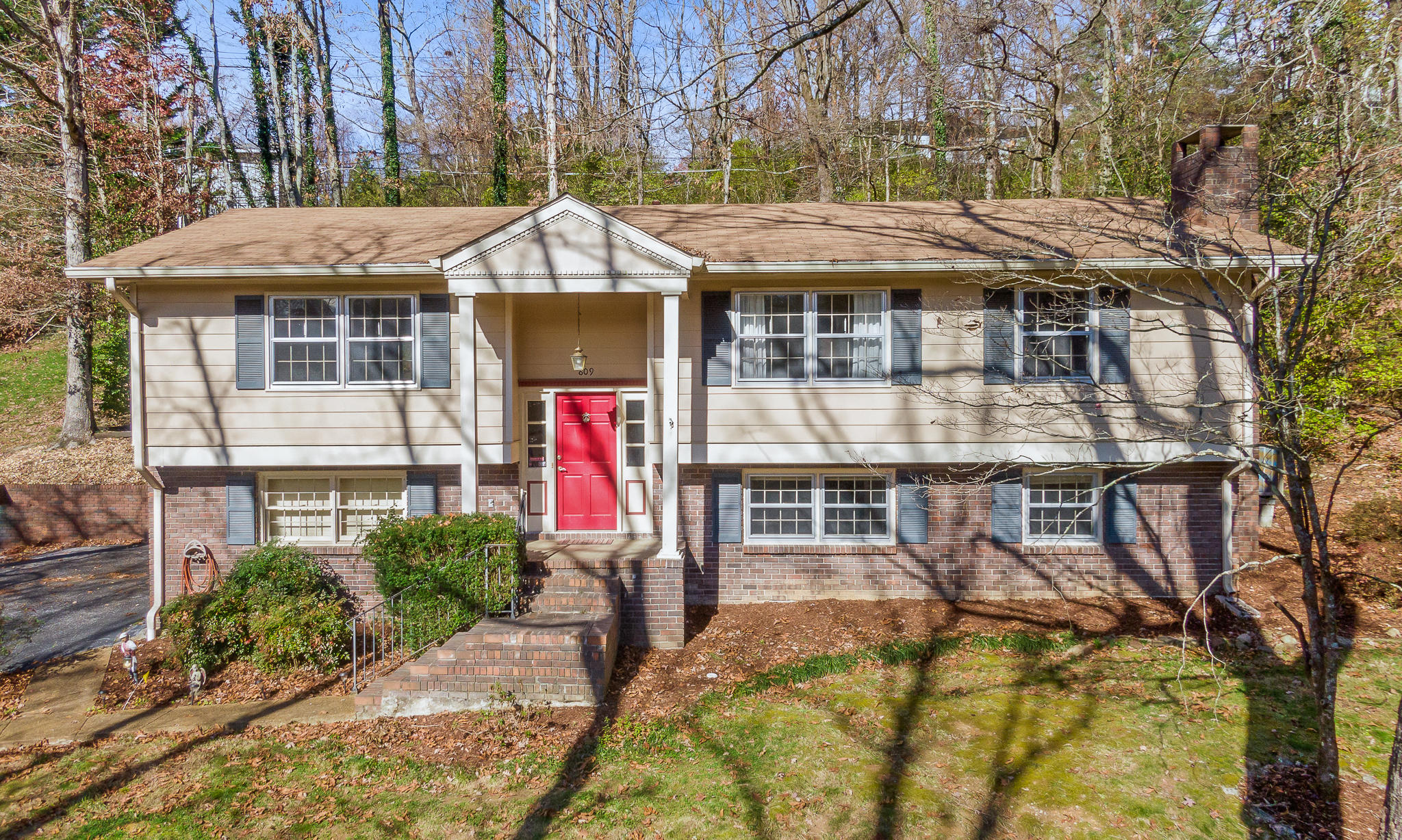 809 Ravine Road Signal Mountain, TN 37377 - Photo 1 of 24 Front Exterior