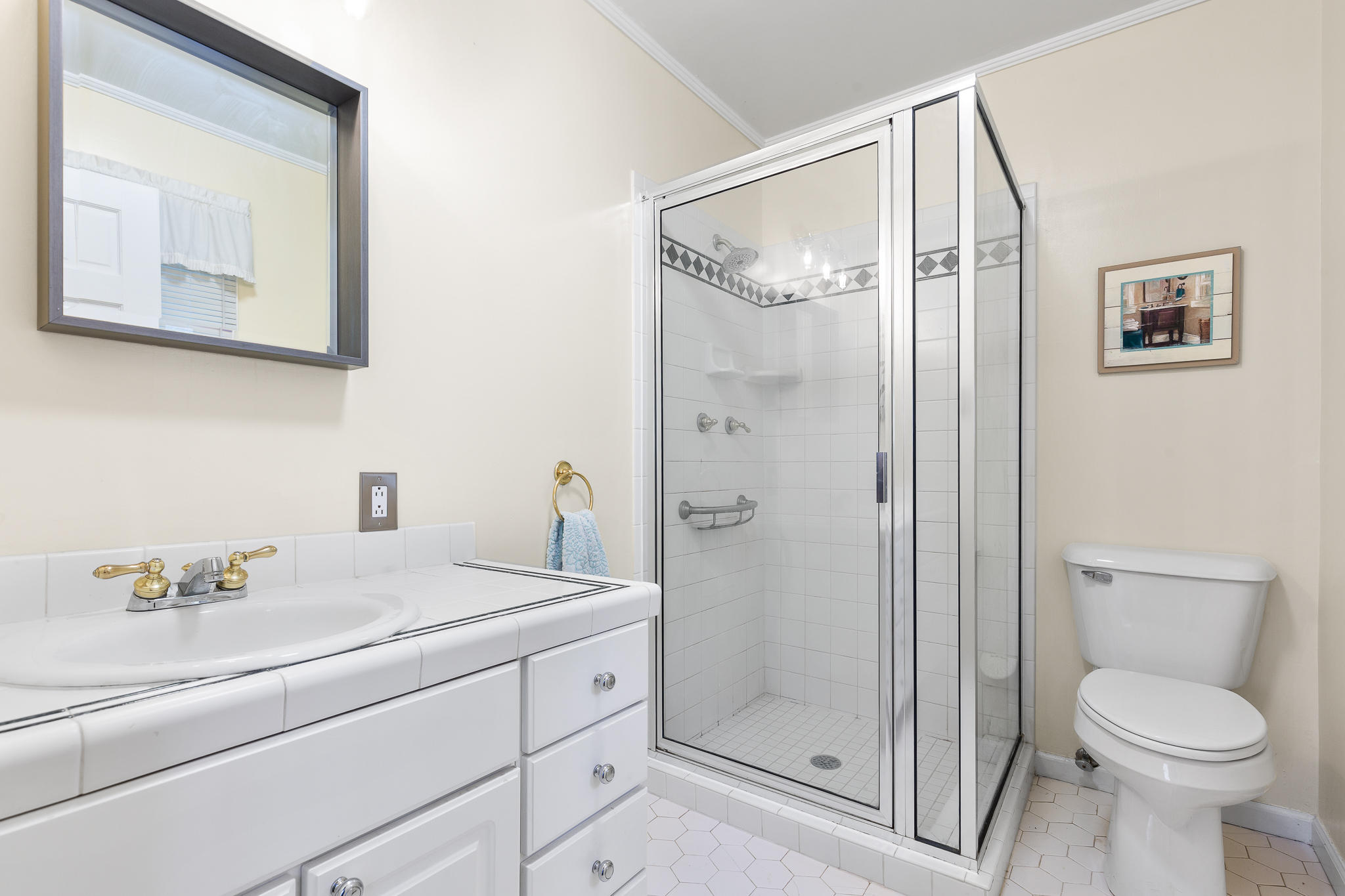 809 Ravine Road Signal Mountain, TN 37377 - Photo 15 of 24 Bathroom