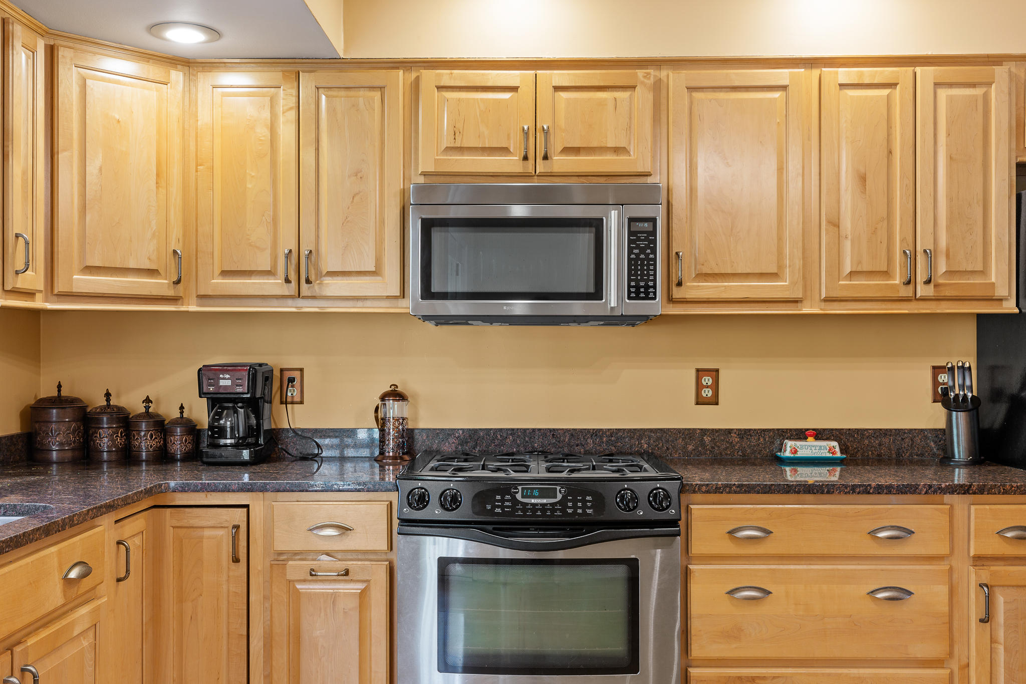 809 Ravine Road Signal Mountain, TN 37377 - Photo 8 of 24 Kitchen