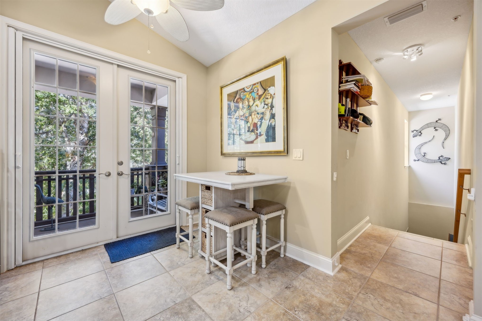 1839 Perimeter Park Road West, Unit 210 Fernandina Beach, FL 32034 - Photo 13 of 37 kitchen dining area