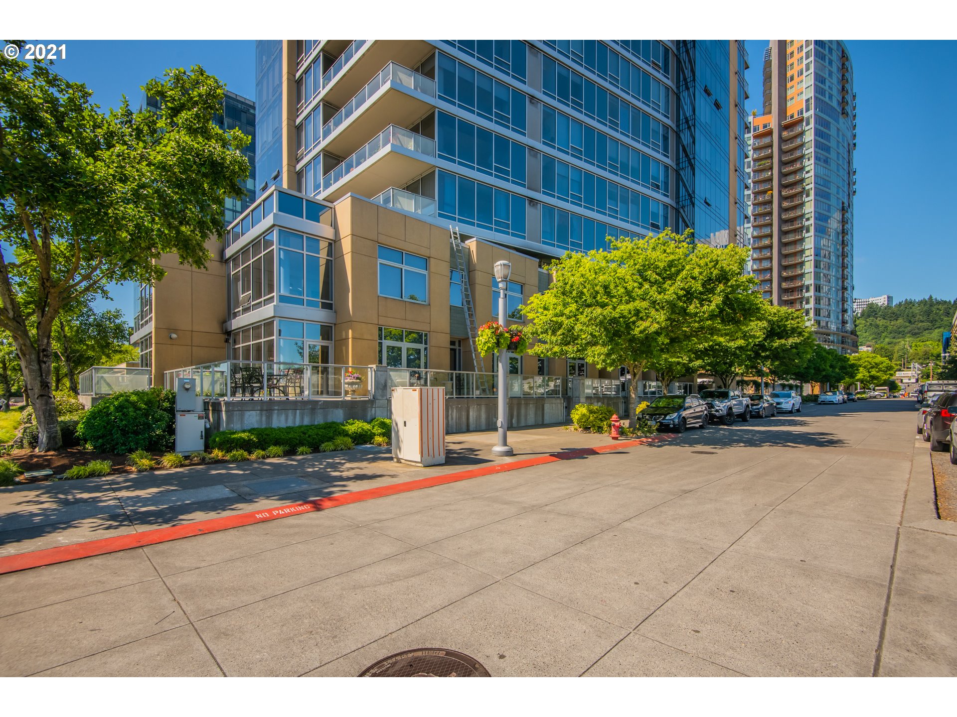 848 South Curry Street, Unit 110 Portland, OR 97239 - Photo 11 of 32