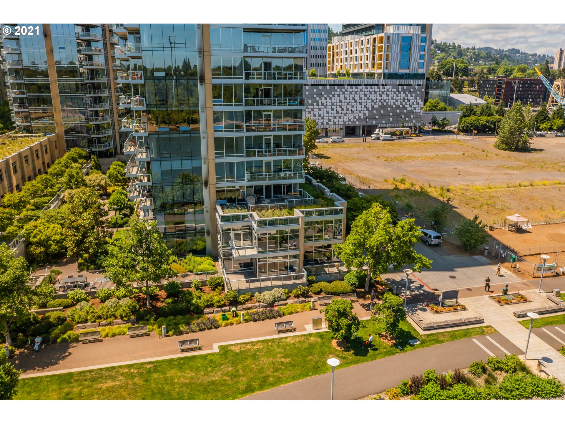848 South Curry Street, Unit 110 Portland, OR 97239 - Photo 14 of 32