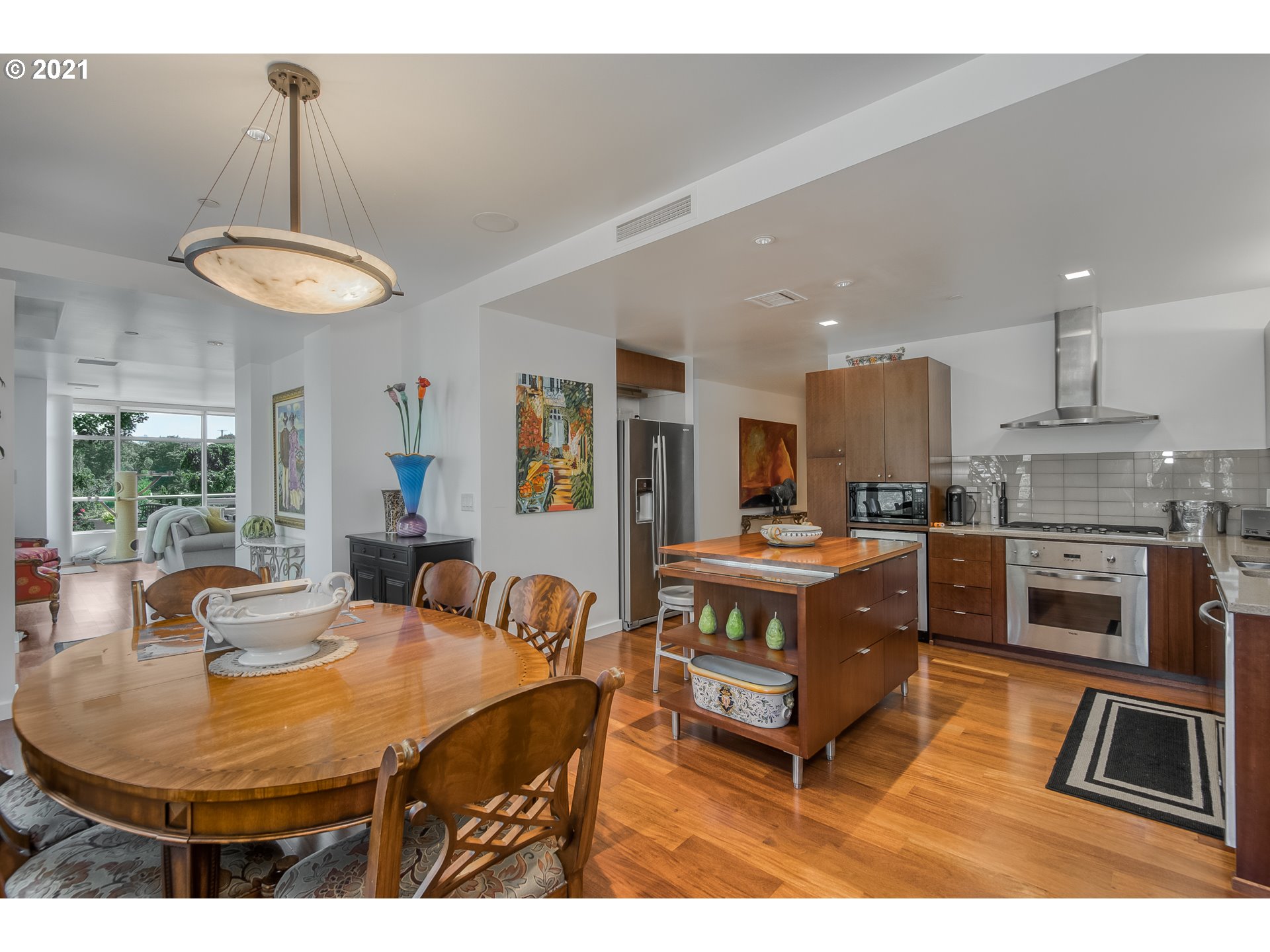 848 South Curry Street, Unit 110 Portland, OR 97239 - Photo 19 of 32