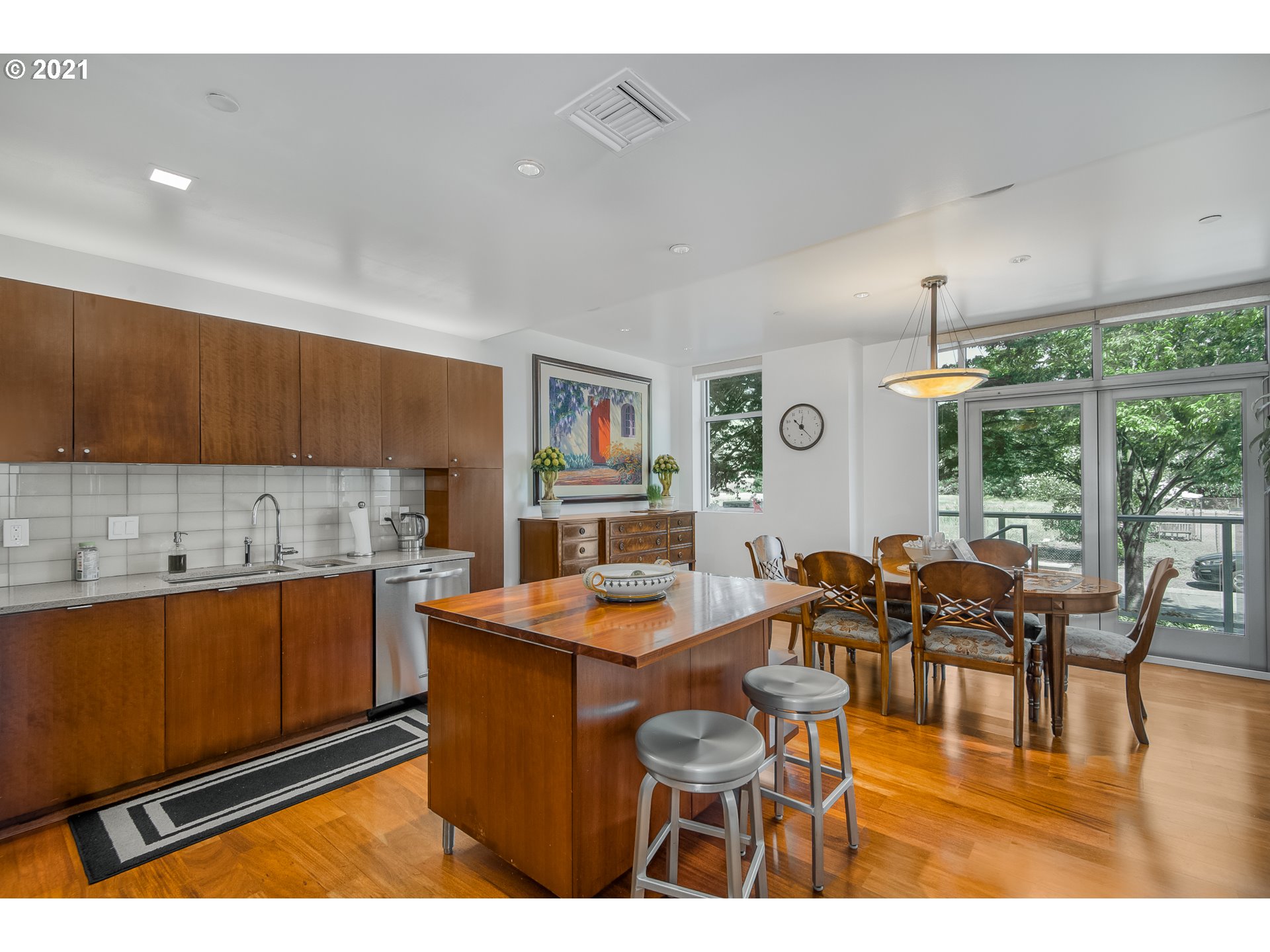 848 South Curry Street, Unit 110 Portland, OR 97239 - Photo 20 of 32